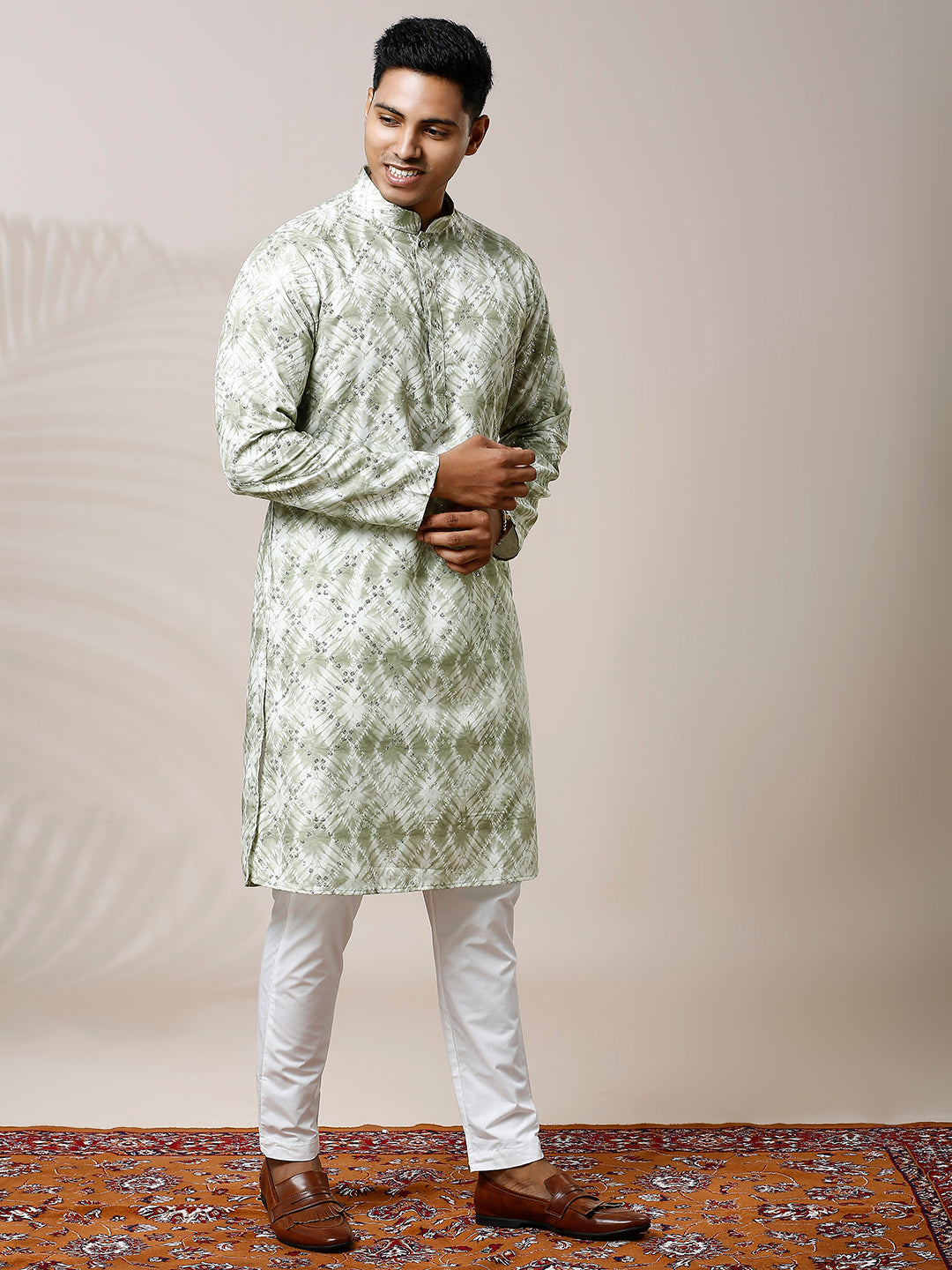 GREEN TIE & DYE KURTA SET WITH INTRICATE SEQUIN WORK