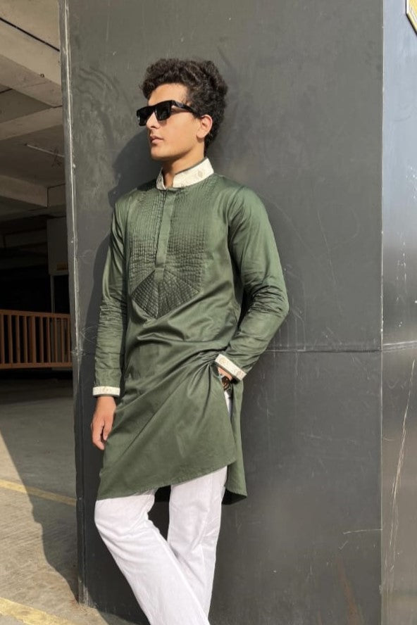 BOTTLE GREEN KURTA PYJAMA SET WITH EMBROIDERED COLLAR & PLEATED NECK DETAIL