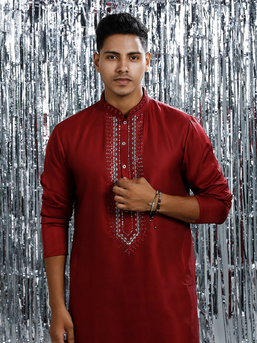 SCARLET MAROON KURTA PYJAMA SET WITH INTRICATE NECK EMBROIRDERY