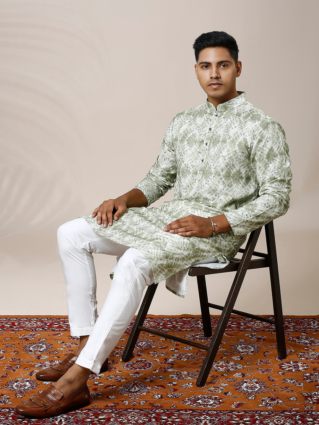 GREEN TIE & DYE KURTA SET WITH INTRICATE SEQUIN WORK