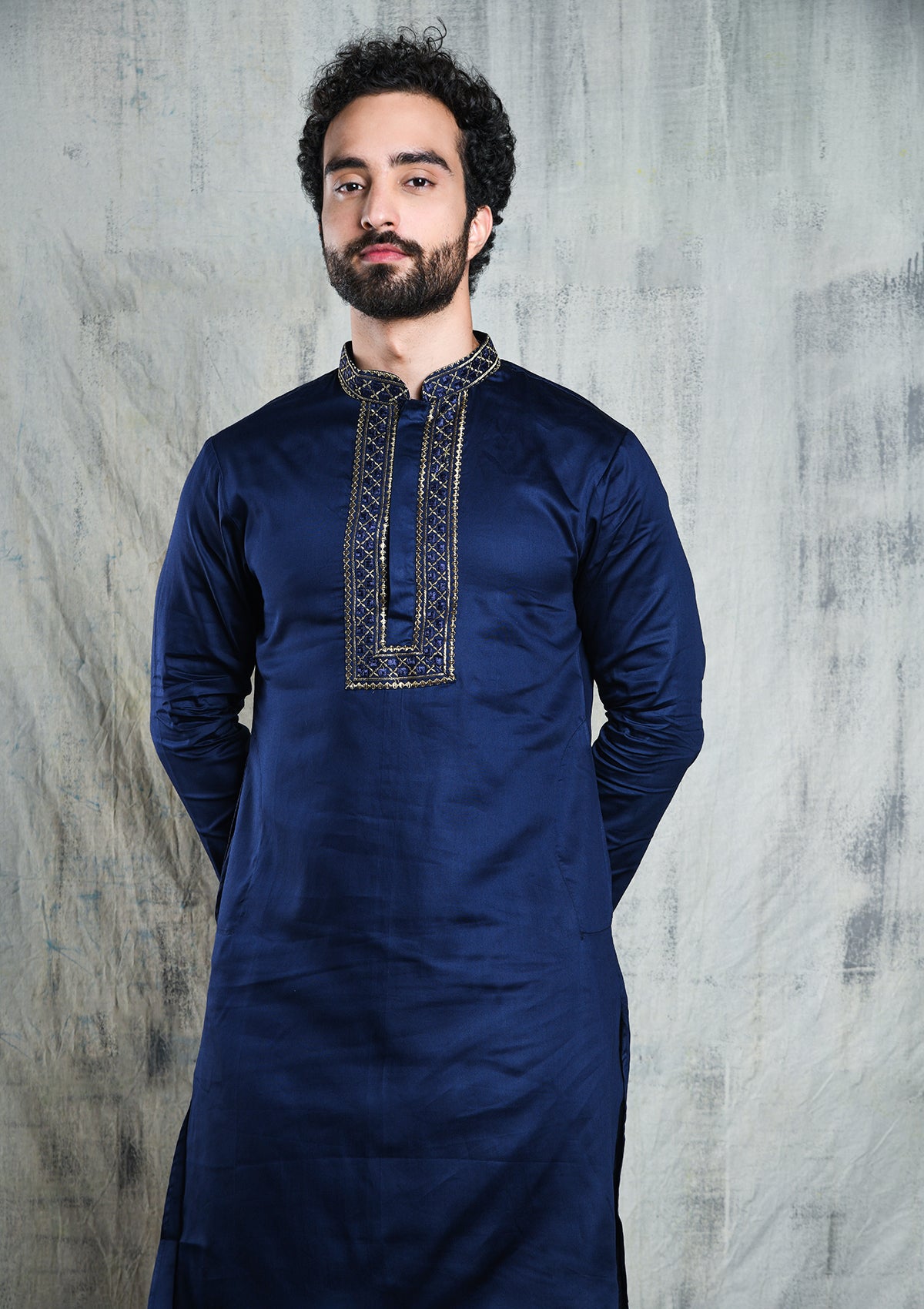 ROYAL BLUE U-NECK EMBROIDERED KURTA PAJAMA SET WITH ZARI COLLAR & YOKE PATTI