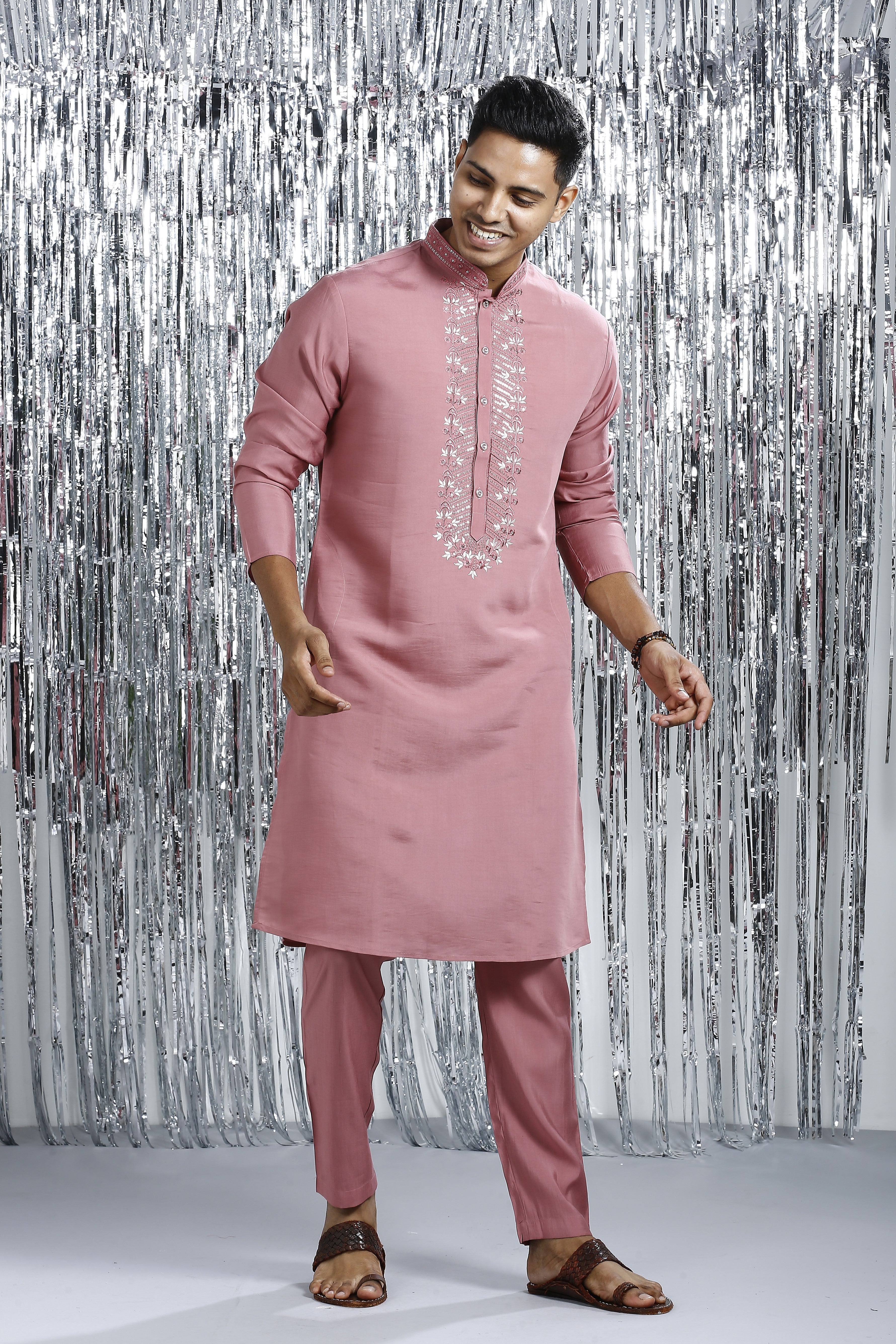 CARMINE PINK KURTA SET WITH INTRICATE EMBROIDERY AROUND NECKLINE