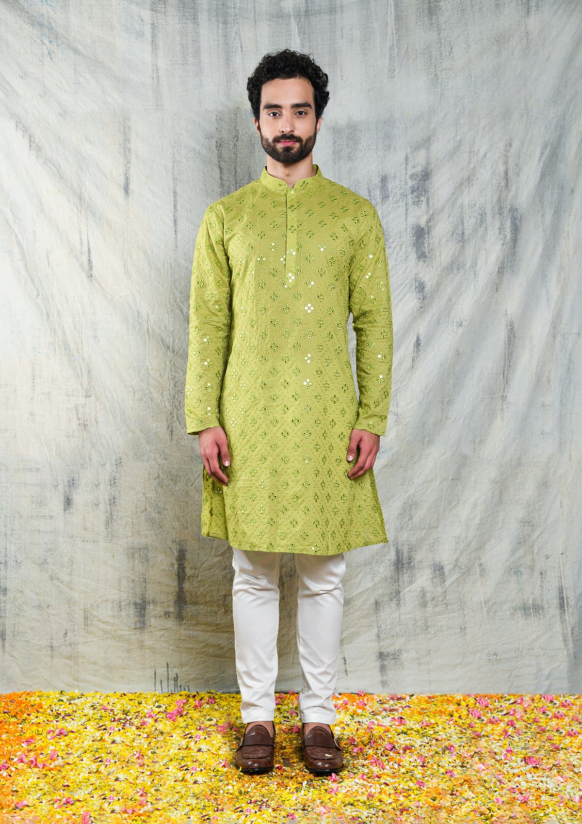 LIGHT OLIVE GREEN KURTA PYJAMA SET WITH CHECKERBOARD ABLA EMBROIDERY