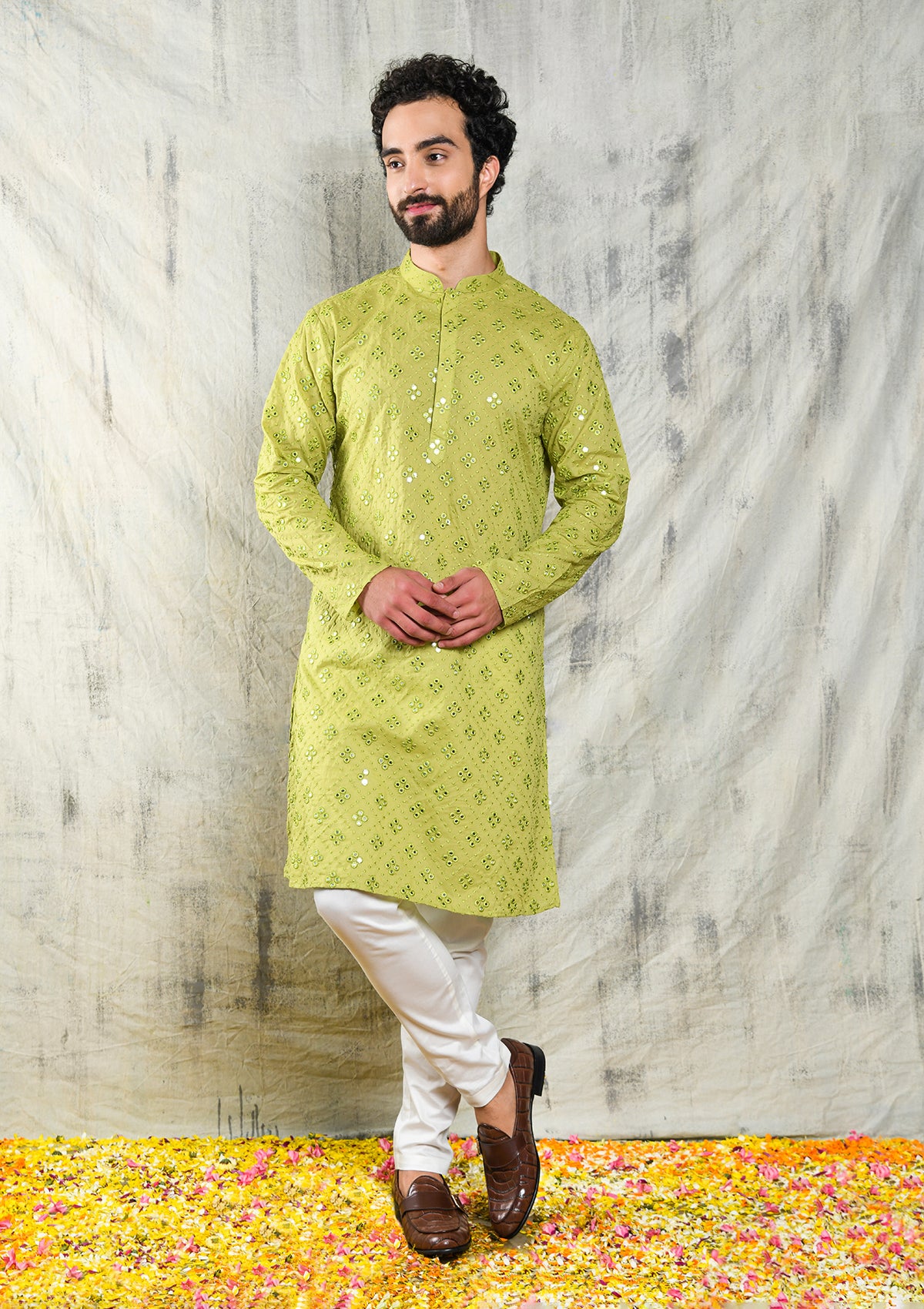 LIGHT OLIVE GREEN KURTA PYJAMA SET WITH CHECKERBOARD ABLA EMBROIDERY