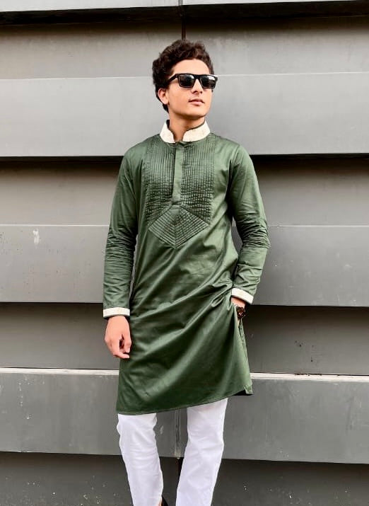 BOTTLE GREEN KURTA PYJAMA SET WITH EMBROIDERED COLLAR & PLEATED NECK DETAIL